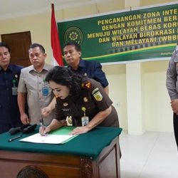Integritas Dengan Komitmen Bersama Menuju Wilayah Bebas Korupsi (WBK) dan Wilayah Birokrasi Bersih dan Melayani (WBBM)